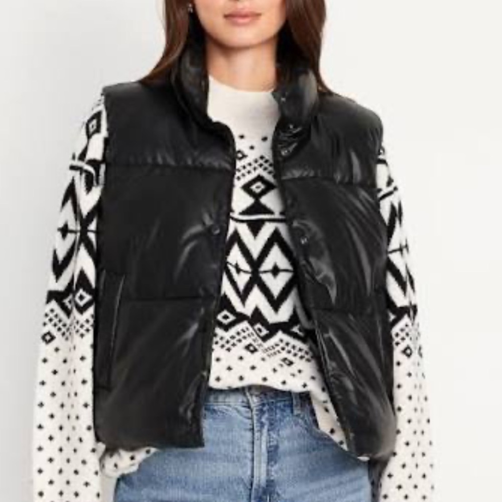 Old Navy Black Puffer Vest for Women